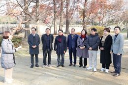 전주시의회 복지환경위원회, 덕진공원 대표관광지 조성 현장 점검
