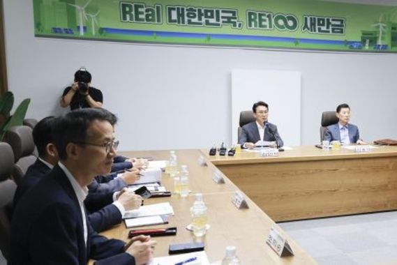 새만금, 대한민국 RE100 시대의 심장이 되다