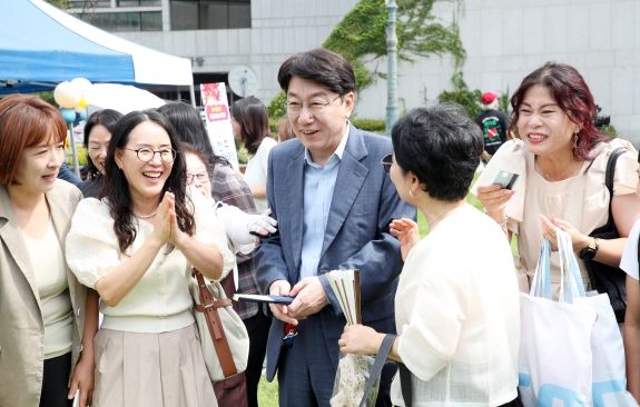전주시, 노송광장에서 ‘제1회 추석맞이 마음나눔 큰 장’ 열려