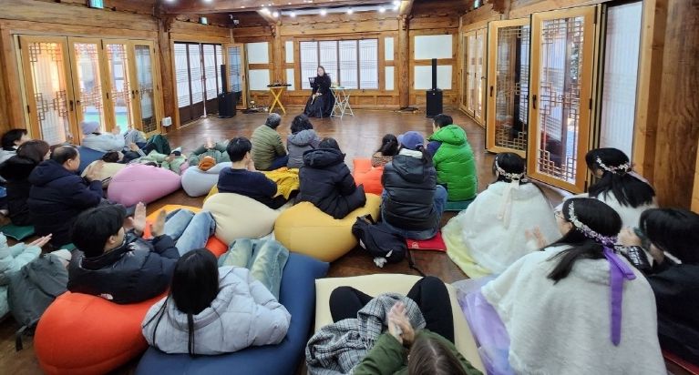 따뜻한 봄날, 전주한옥마을에서 즐기는 무료 국악공연