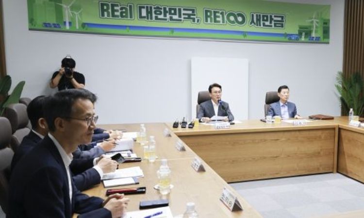 새만금, 대한민국 RE100 시대의 심장이 되다